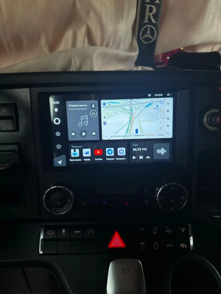 Штатная магнитола Teyes CC3L 4/32 Mercedes-Benz Actros (2011-2023)